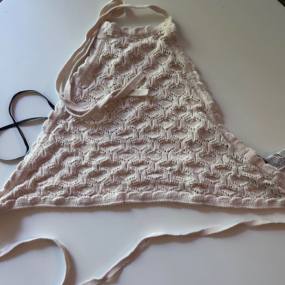 Forever 21 Cream Knit Tie Side Halter Top Size Small